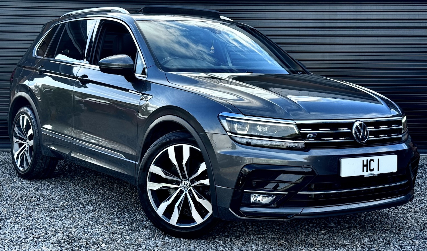 Used Volkswagen Tiguan 2019 for sale - 76471297: Photo 1