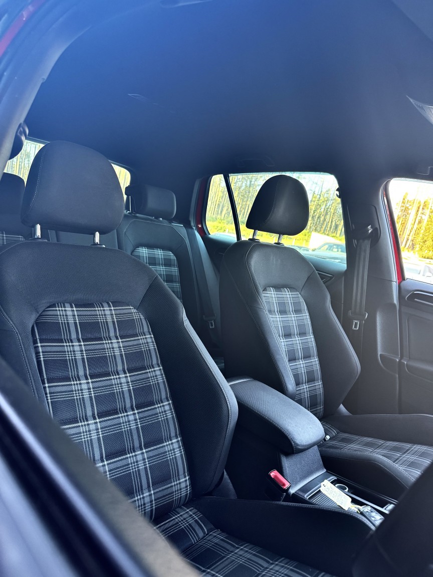 Used Volkswagen Golf 2017 for sale - 76713176: Photo 7