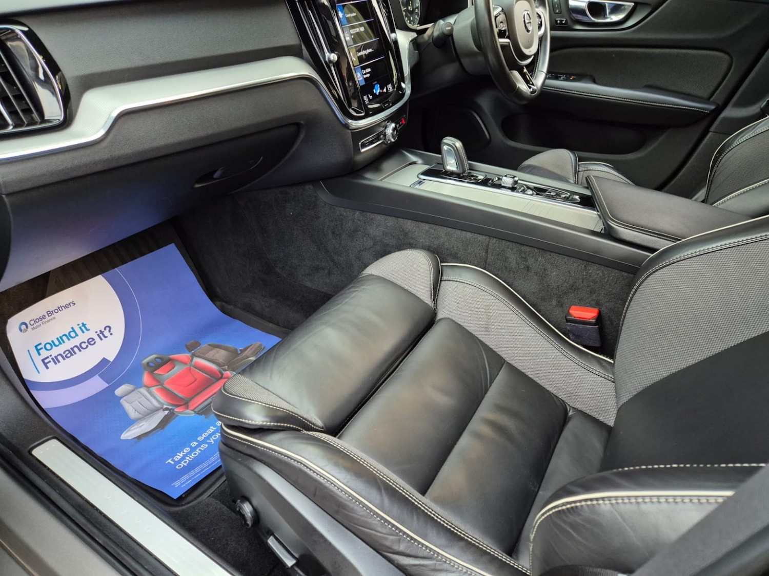 Used Volvo V60 2021 for sale - 76758861: Photo 12