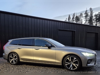 2021 - 2.0 R-Design B4 (197 hp) Auto 5-Door