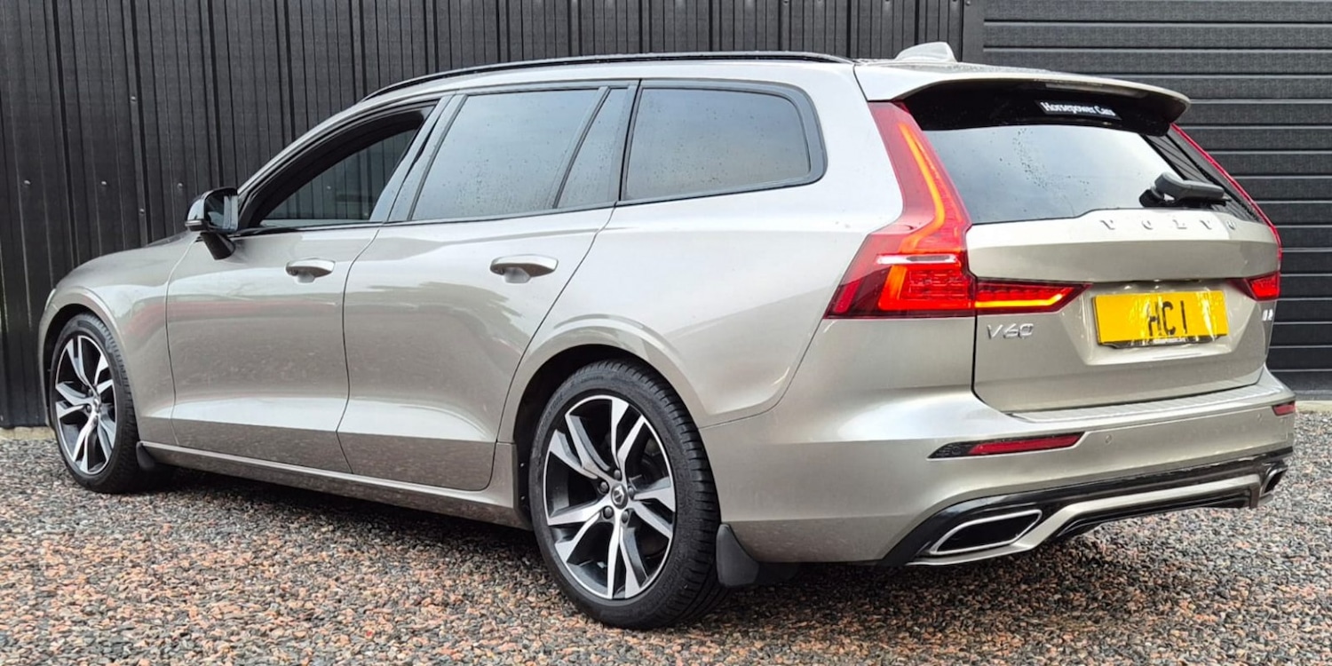Used Volvo V60 2021 for sale - 76758861: Photo 3