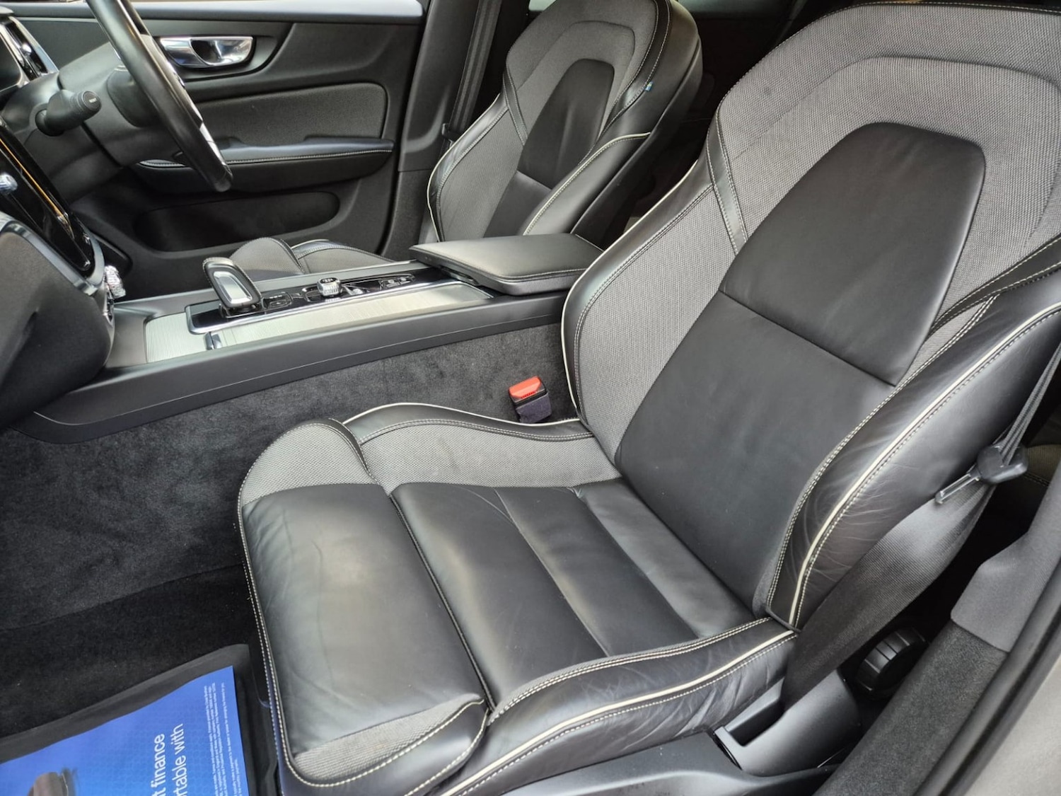 Used Volvo V60 2021 for sale - 76758861: Photo 8