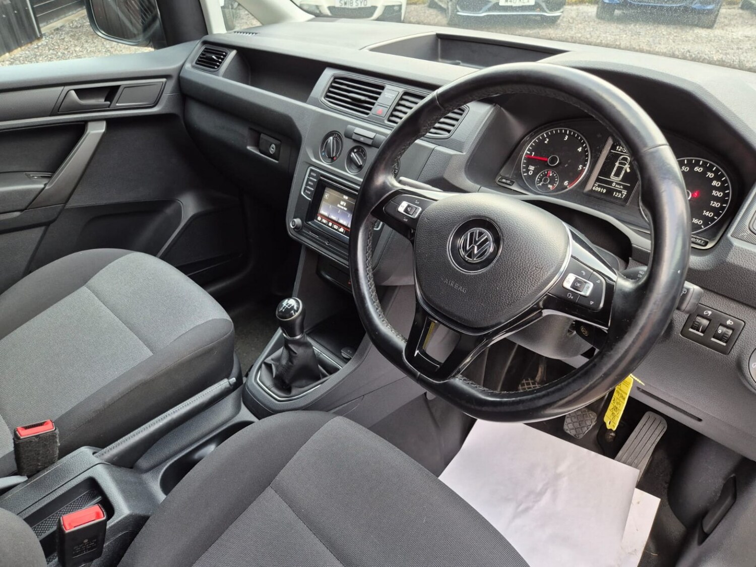 Used Volkswagen Caddy 2018 for sale - 76758867: Photo 8