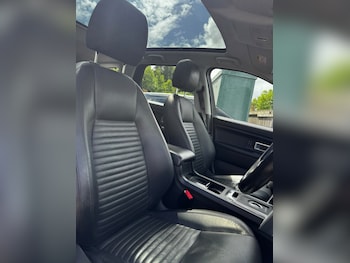 Used Land Rover Discovery Sport 2016 for sale - 78889135: Photo