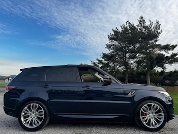 Used Land Rover Range Rover Sport 2015 for sale - 76257712: Photo 2