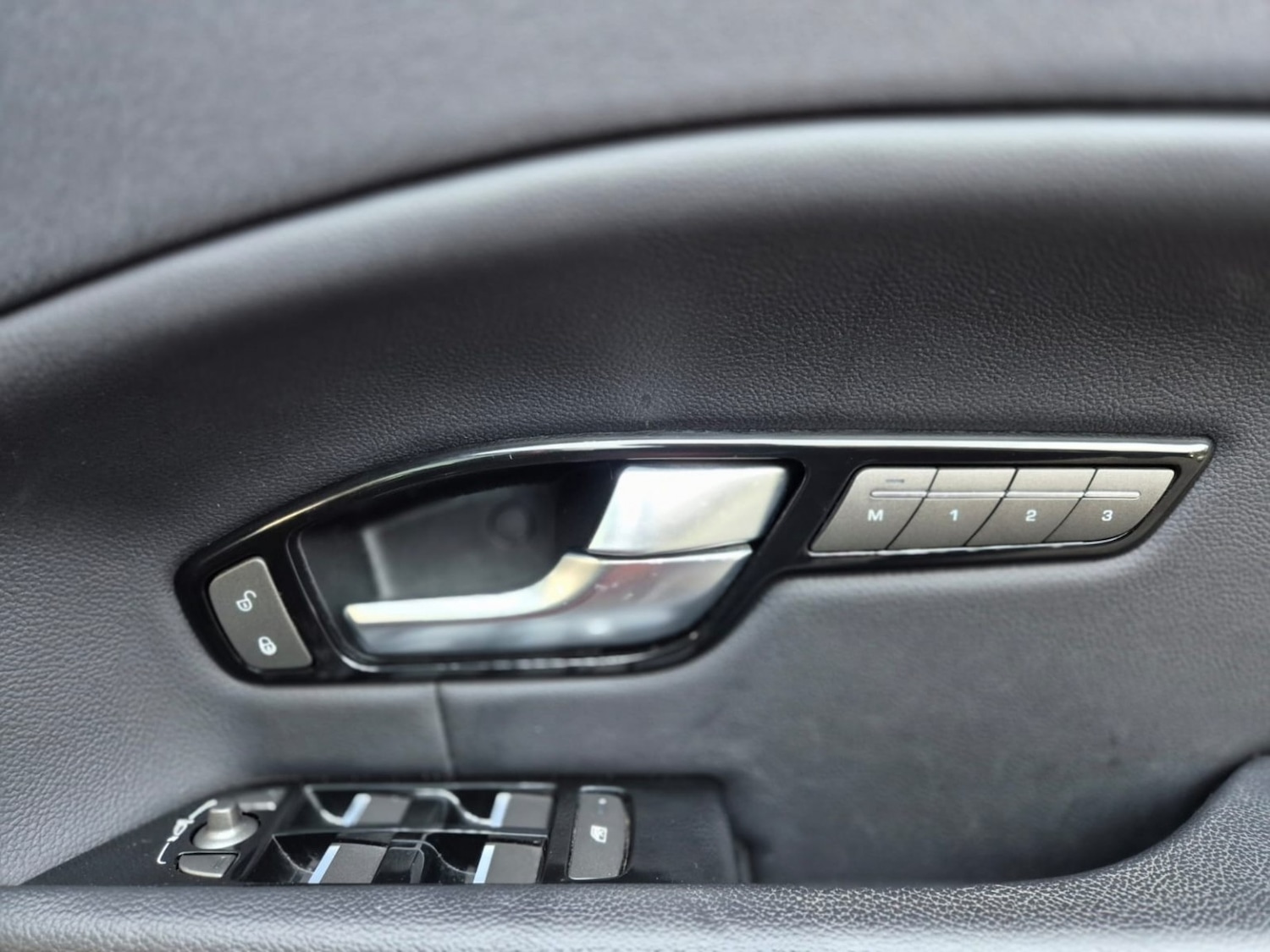 Used Land Rover Range Rover Evoque 2018 for sale - 76794347: Photo 16