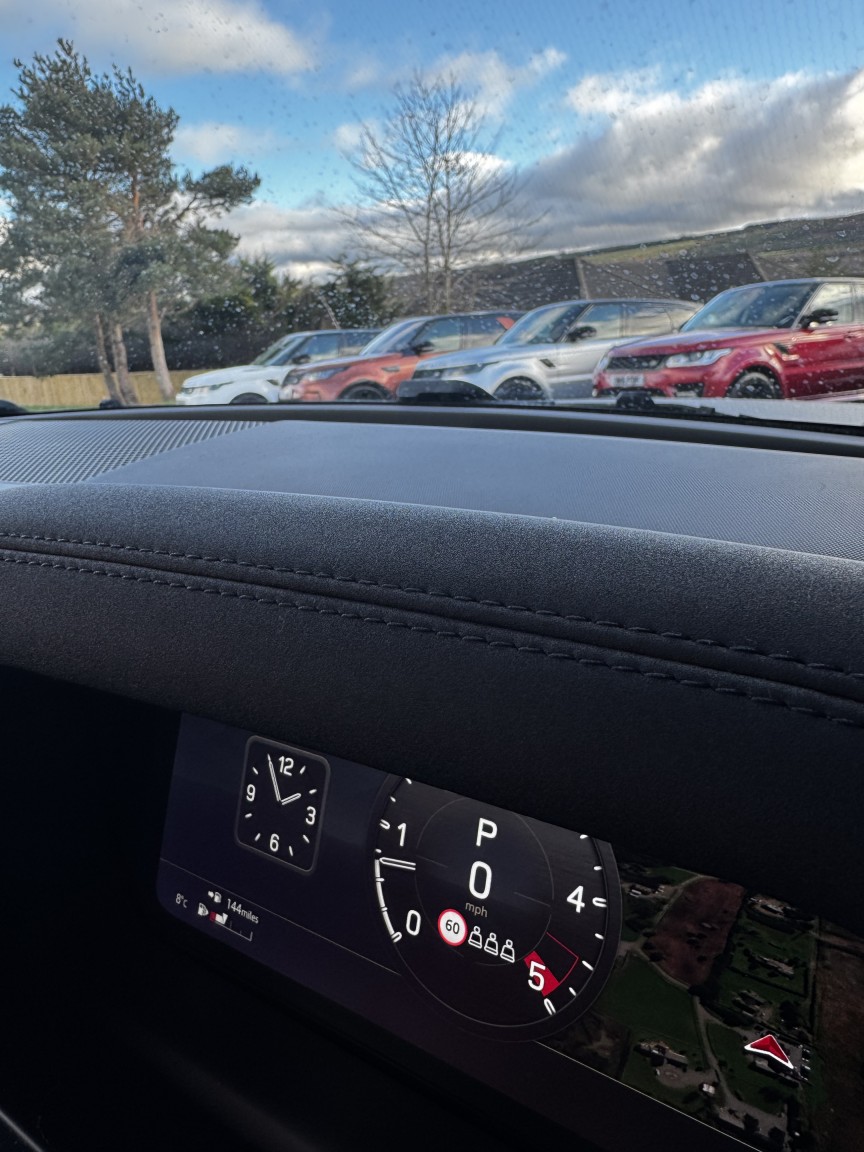 Used Land Rover Defender 110 2021 for sale - 77303644: Photo 11