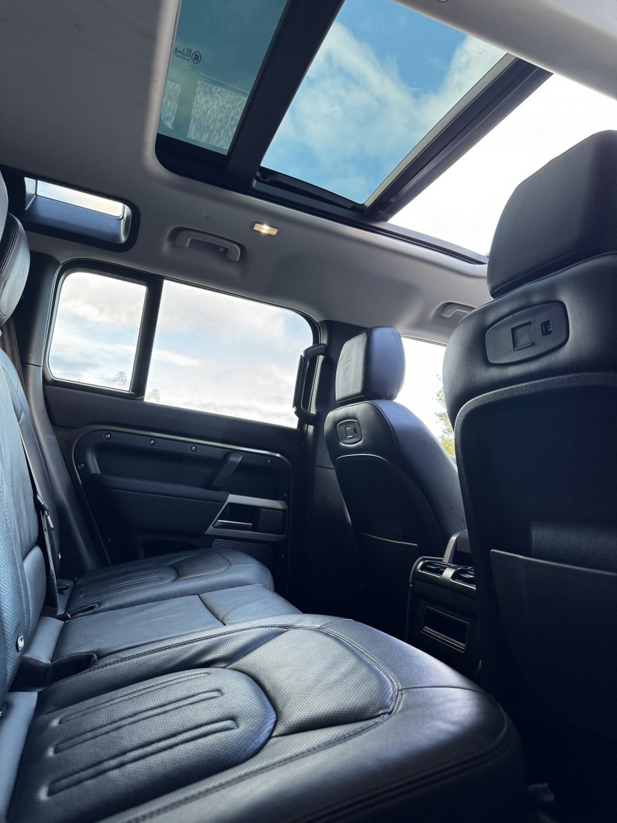 Used Land Rover Defender 110 2021 for sale - 77303644: Photo 9