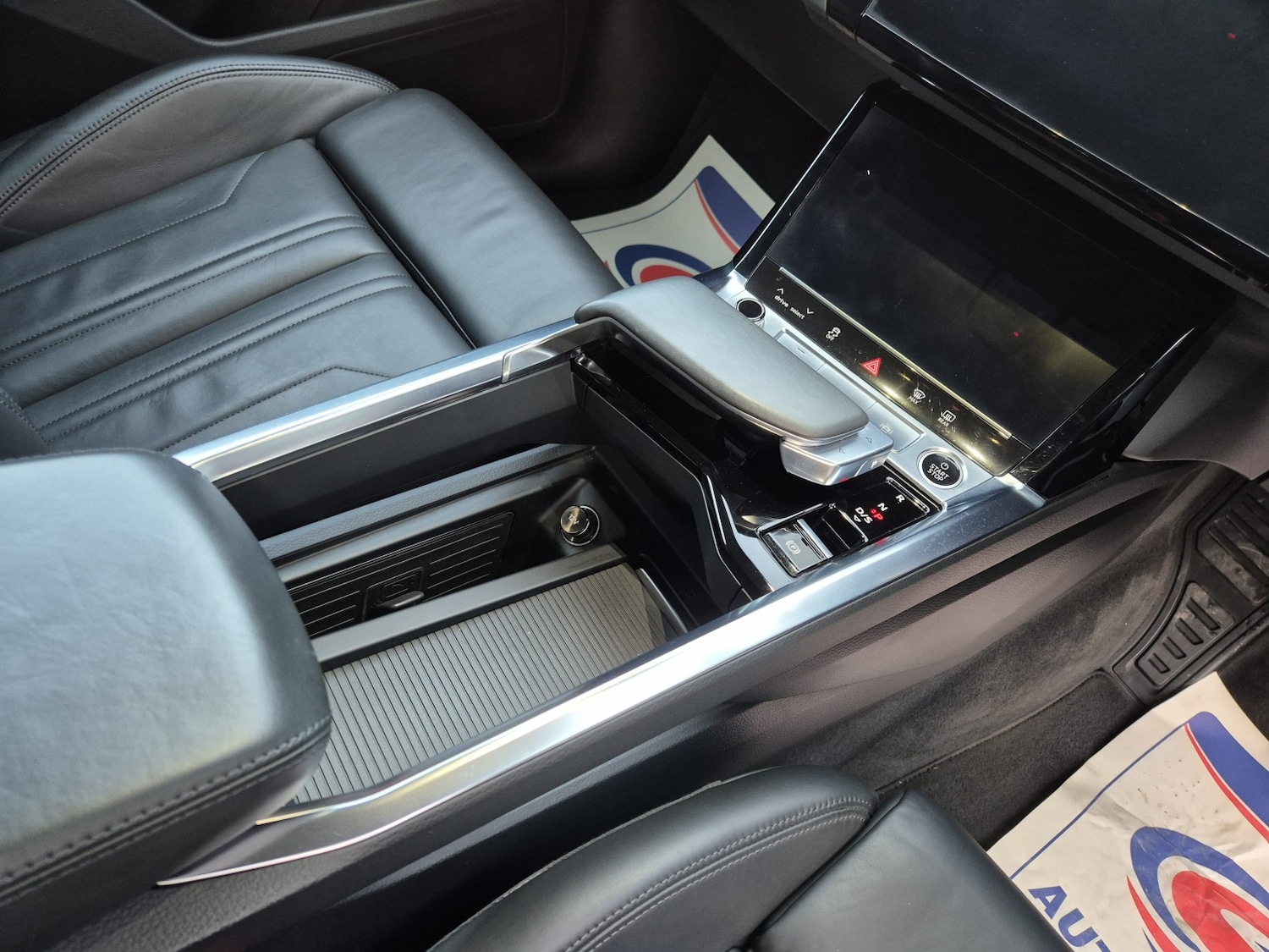 Used Audi e-tron 2021 for sale - 76794351: Photo 12