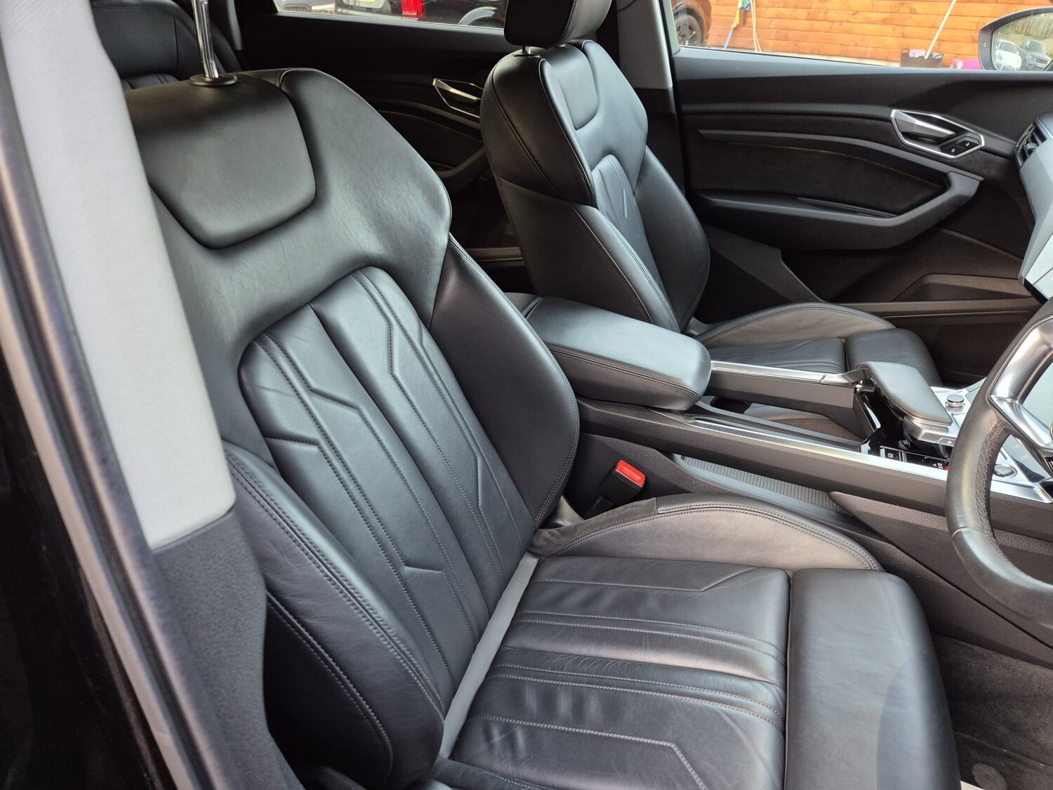 Used Audi e-tron 2021 for sale - 76794351: Photo 13