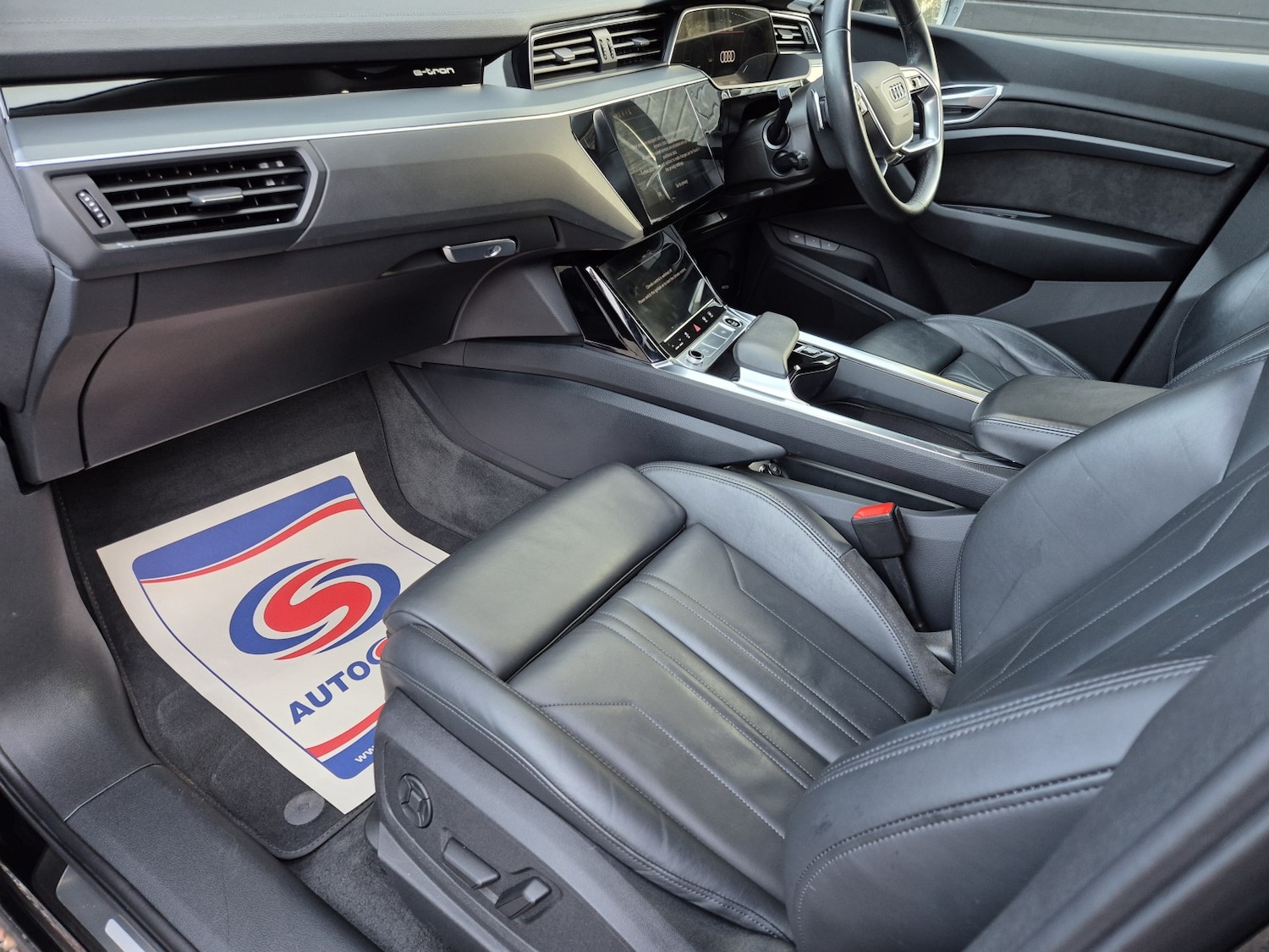 Used Audi e-tron 2021 for sale - 76794351: Photo 8