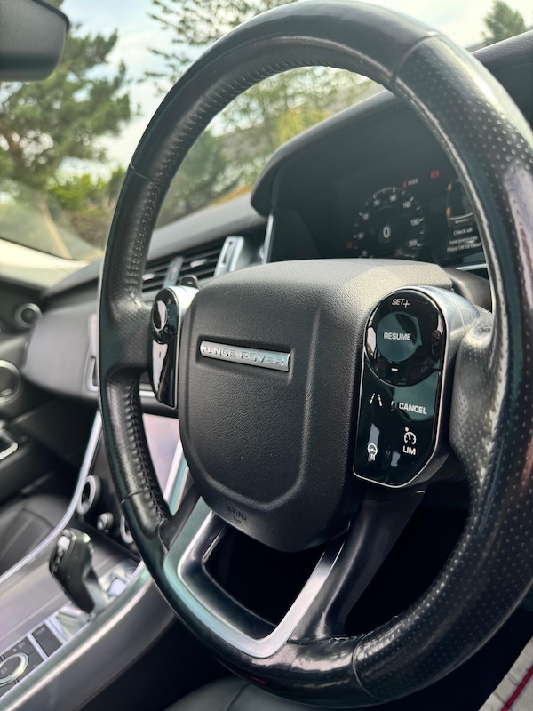 Used Land Rover Range Rover Sport 2018 for sale - 76058023: Photo 21