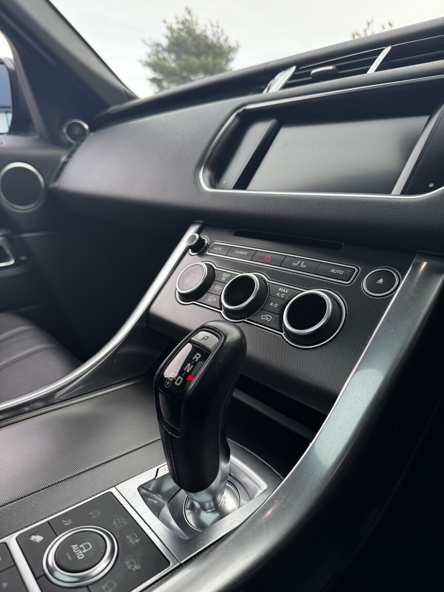 Used Land Rover Range Rover Sport 2016 for sale - 76794344: Photo 10