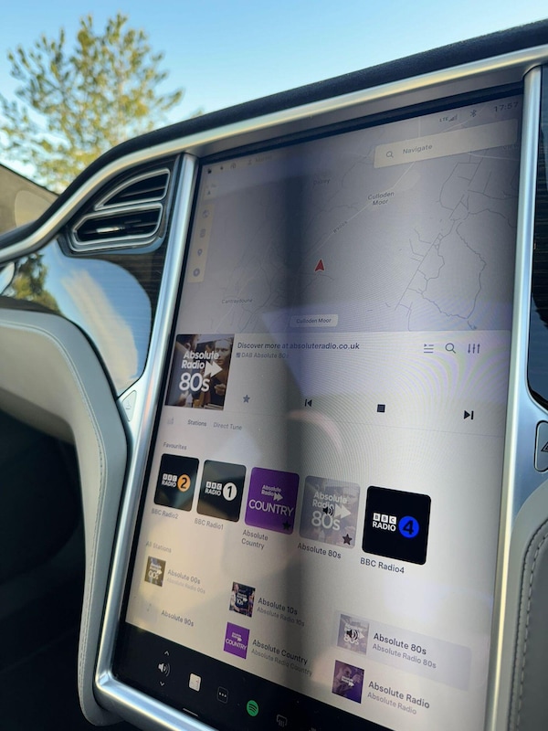 Used Tesla Model S 2015 for sale - 75706056: Photo 15