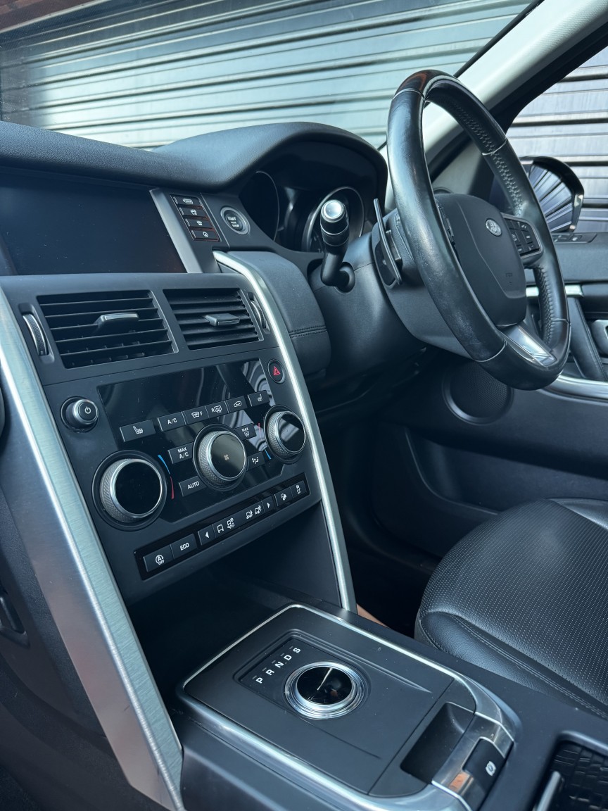 Used Land Rover Discovery Sport 2017 for sale - 76924421: Photo 13