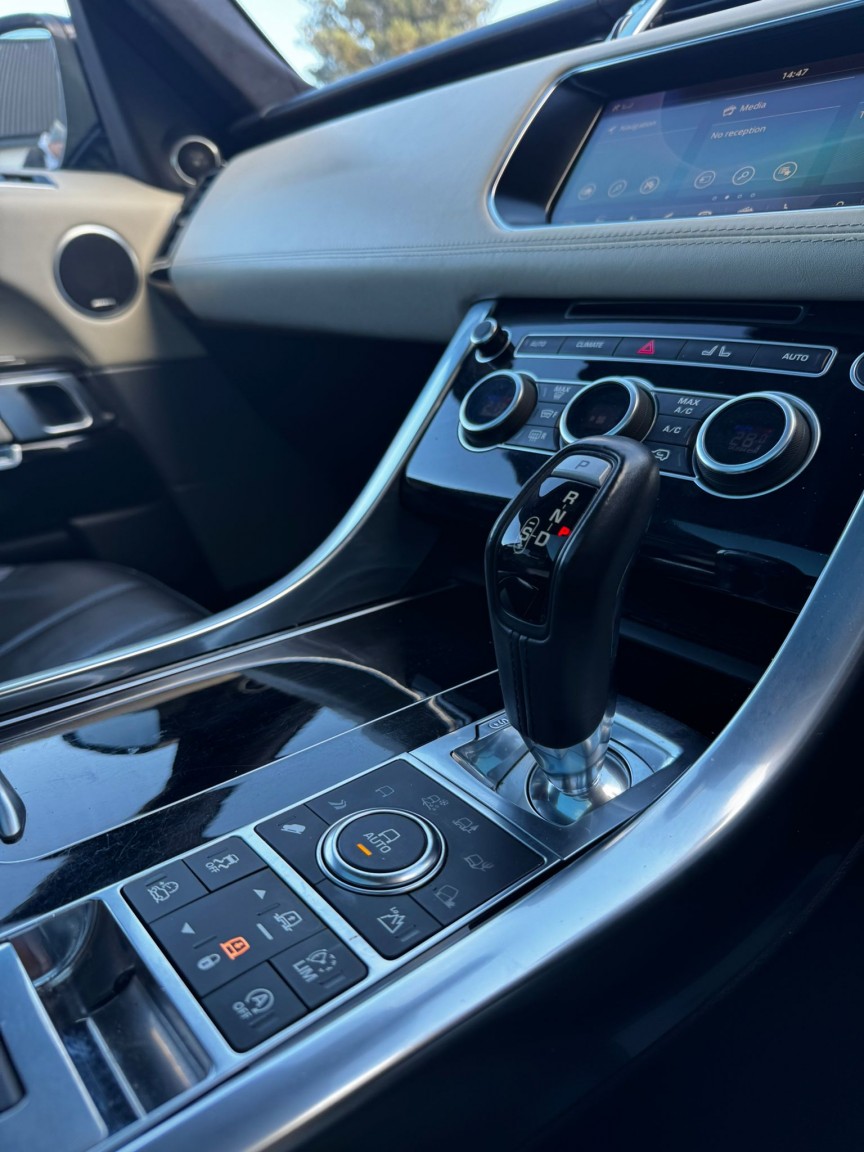 Used Land Rover Range Rover Sport 2017 for sale - 77336256: Photo 11