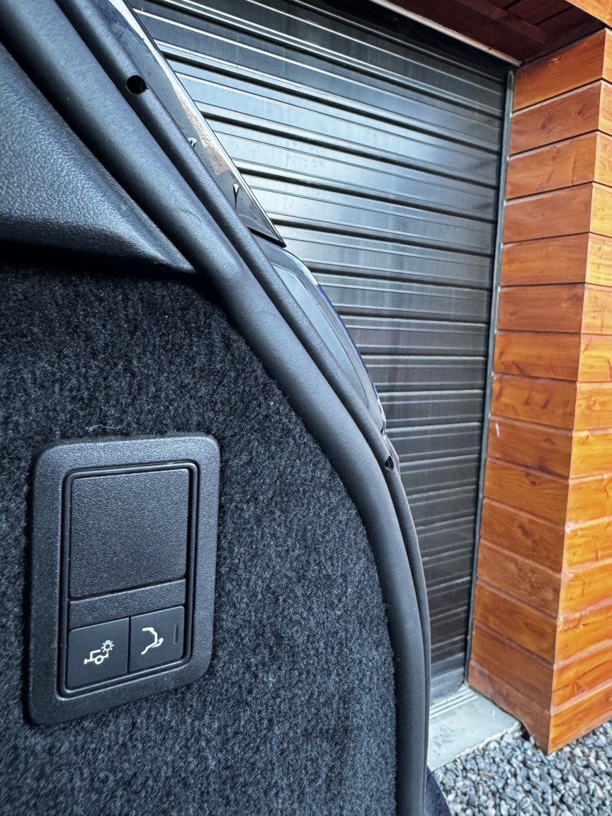 Used Land Rover Range Rover Sport 2016 for sale - 76476947: Photo 12