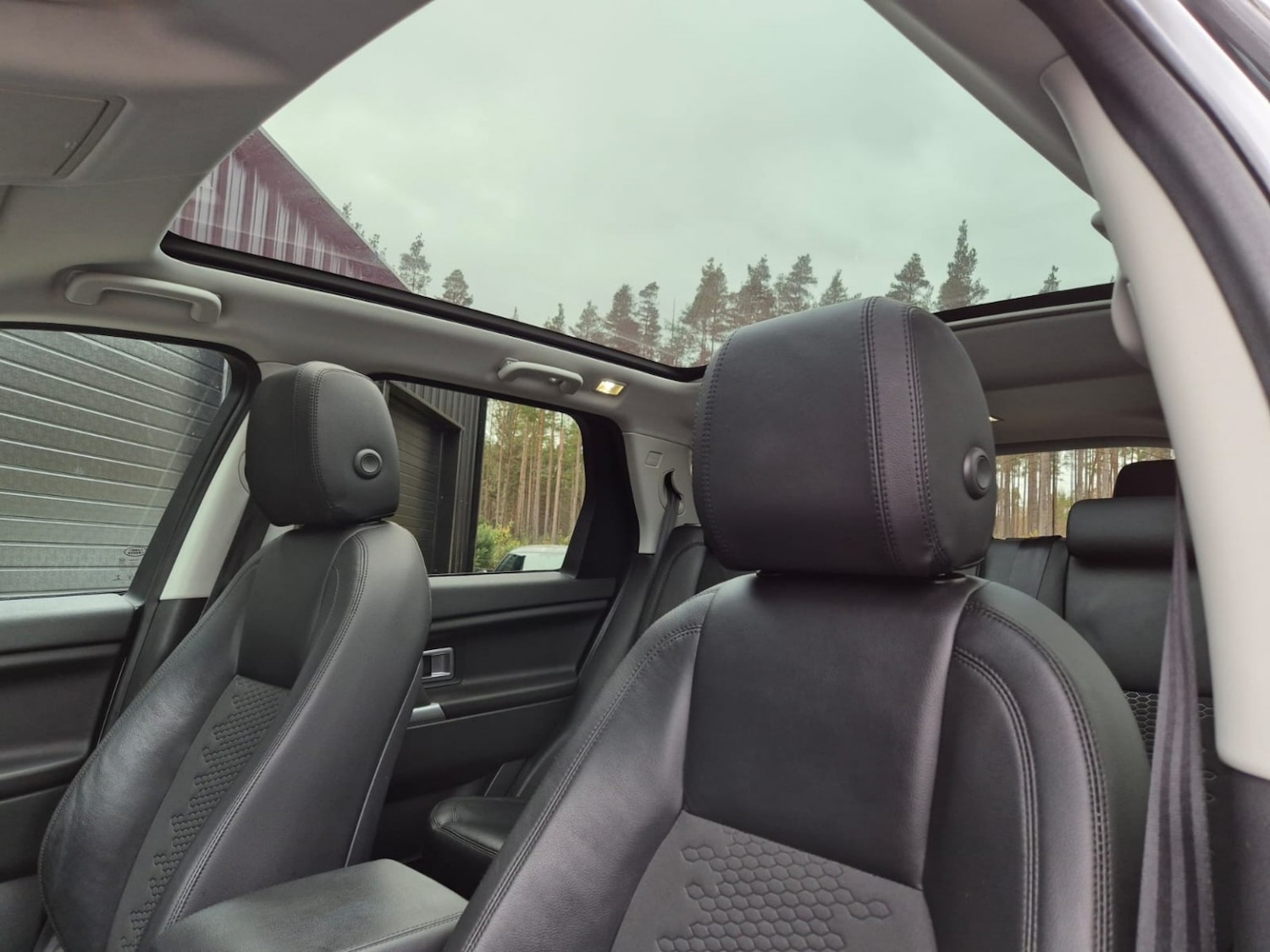 Used Land Rover Discovery Sport 2018 for sale - 76510859: Photo 10