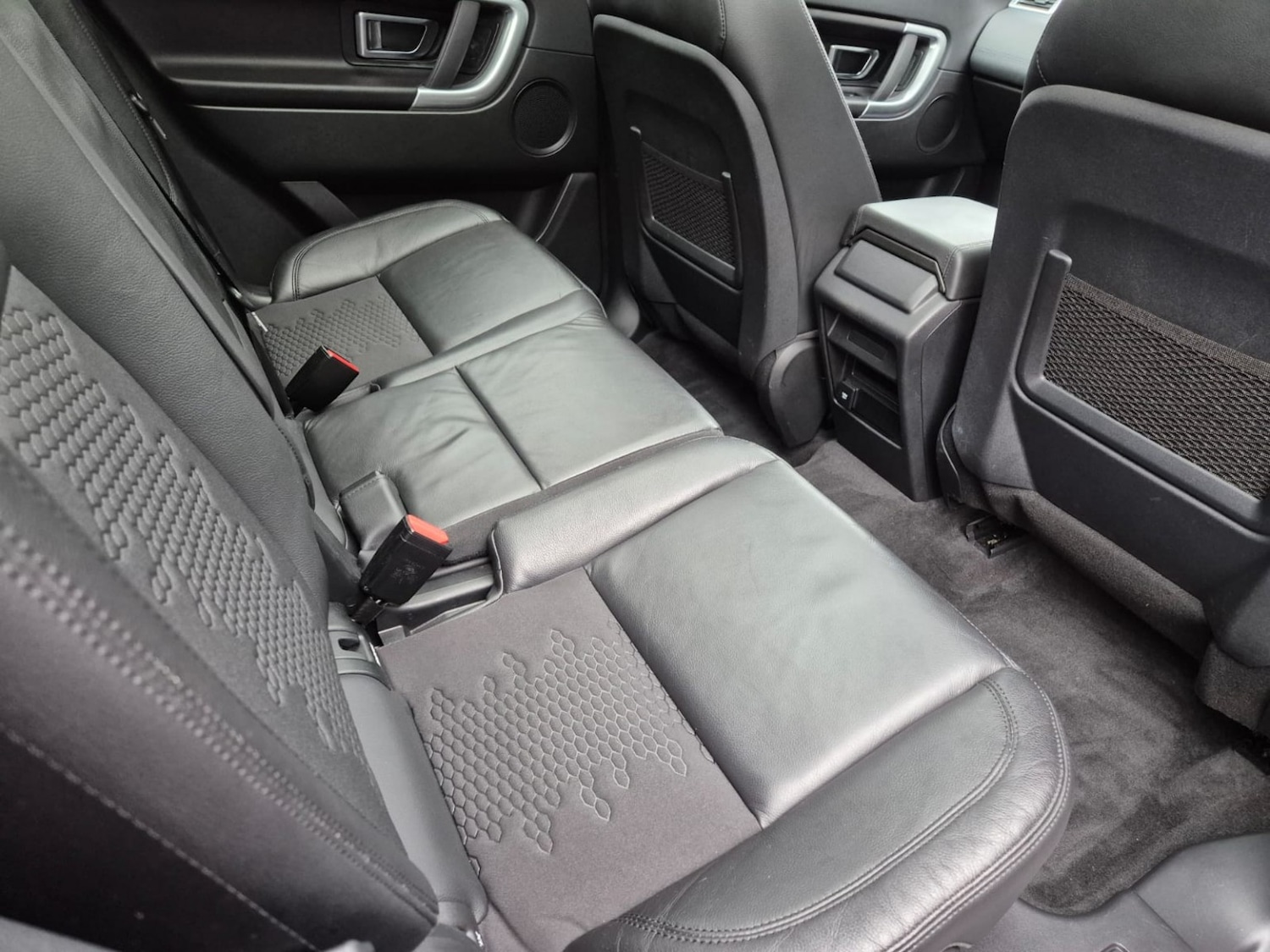 Used Land Rover Discovery Sport 2018 for sale - 76510859: Photo 11