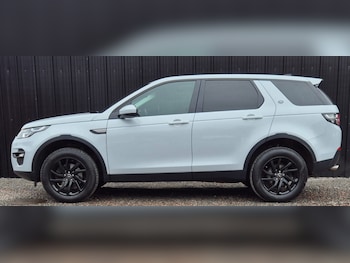 Used Land Rover Discovery Sport 2018 for sale - 76510859: Photo
