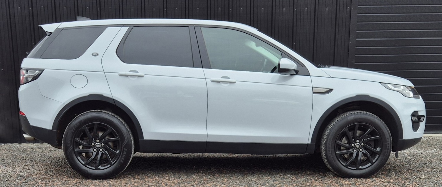 Used Land Rover Discovery Sport 2018 for sale - 76510859: Photo 4