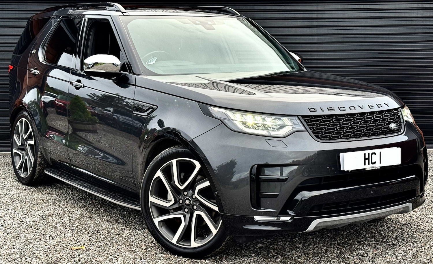 Used Land Rover Discovery 2019 for sale - 76769648: Photo 1