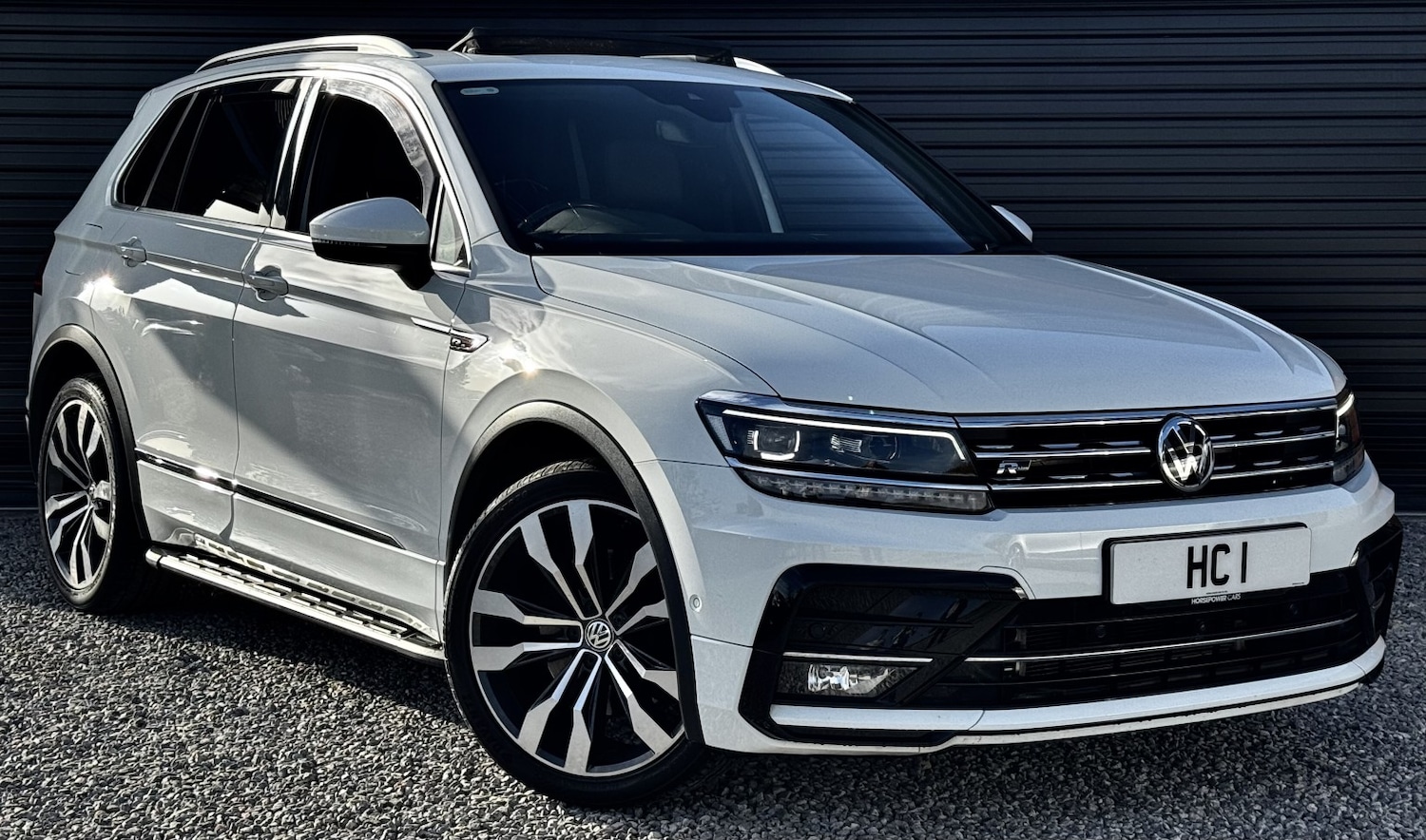 Used Volkswagen Tiguan 2019 for sale - 76461528: Photo 1