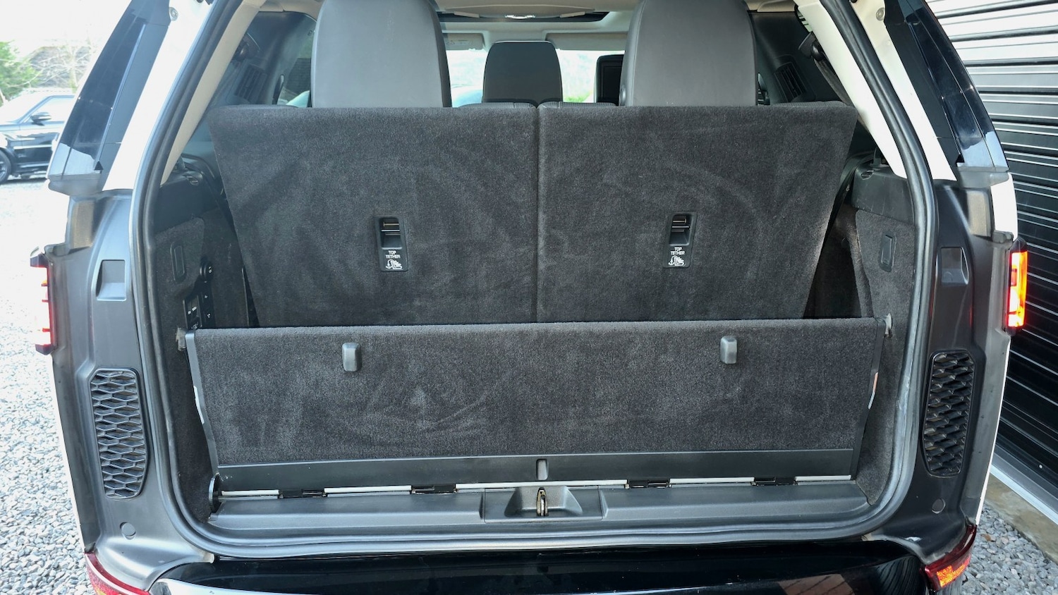 Used Land Rover Discovery 2018 for sale - 76891788: Photo 15