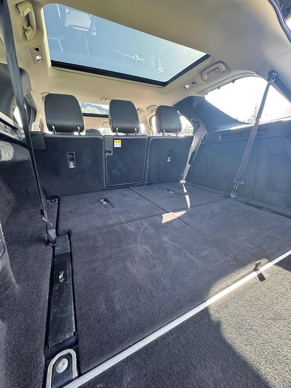 Used Land Rover Discovery 2017 for sale - 75371807: Photo 17