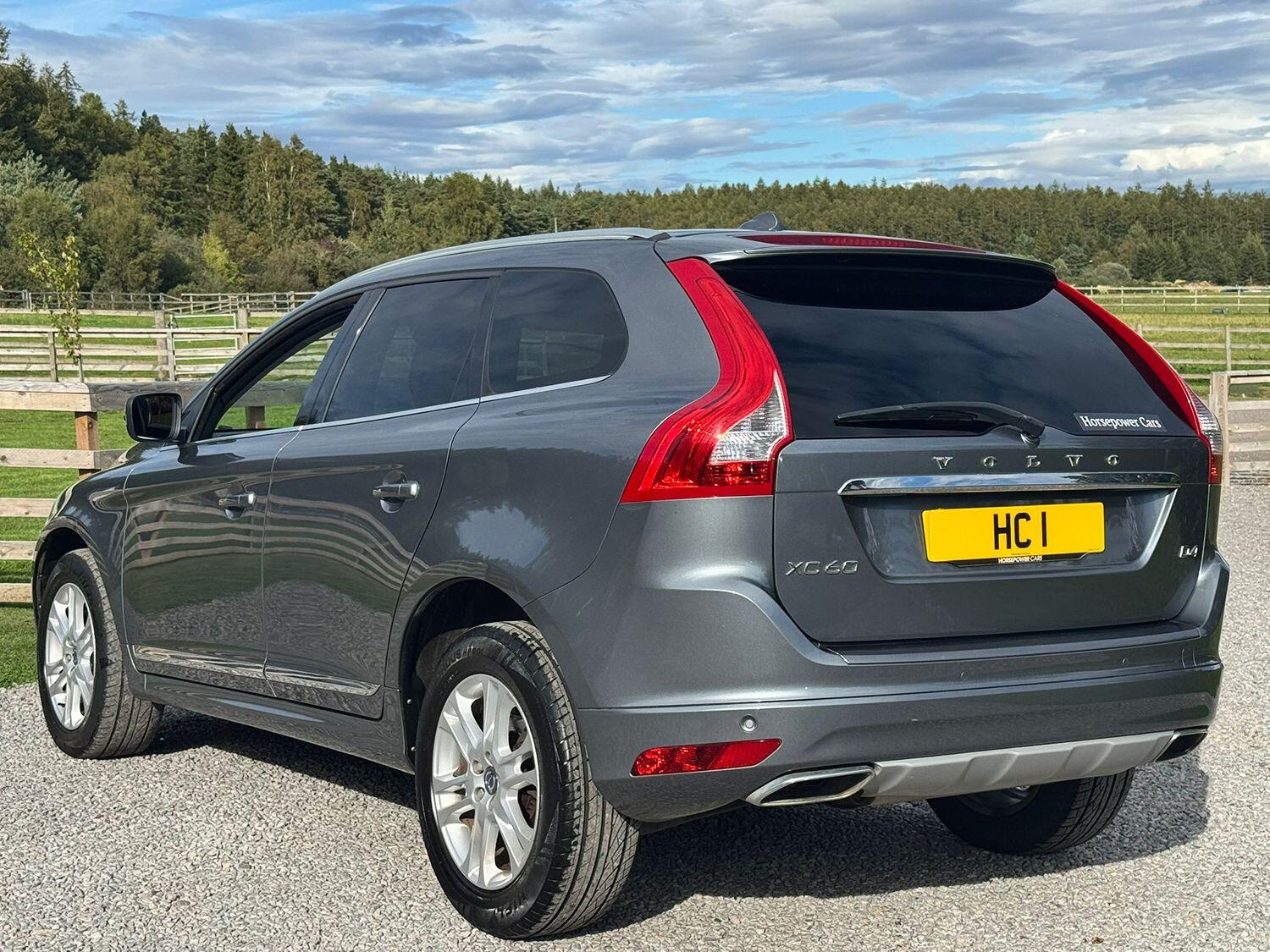 Used Volvo XC60 2016 for sale - 76794346: Photo 2