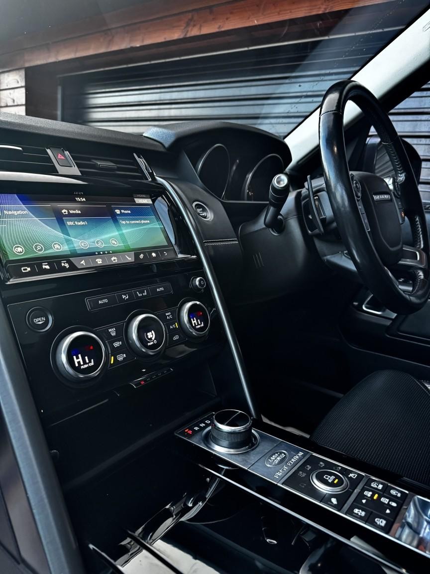 Used Land Rover Discovery 2020 for sale - 77709071: Photo 5