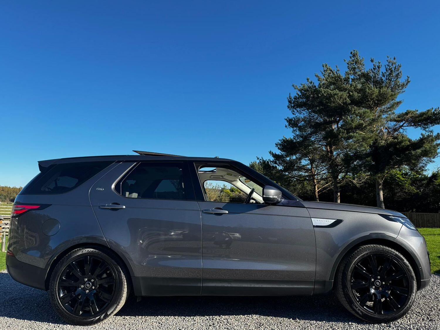 Used Land Rover Discovery 2017 for sale - 76198262: Photo 2