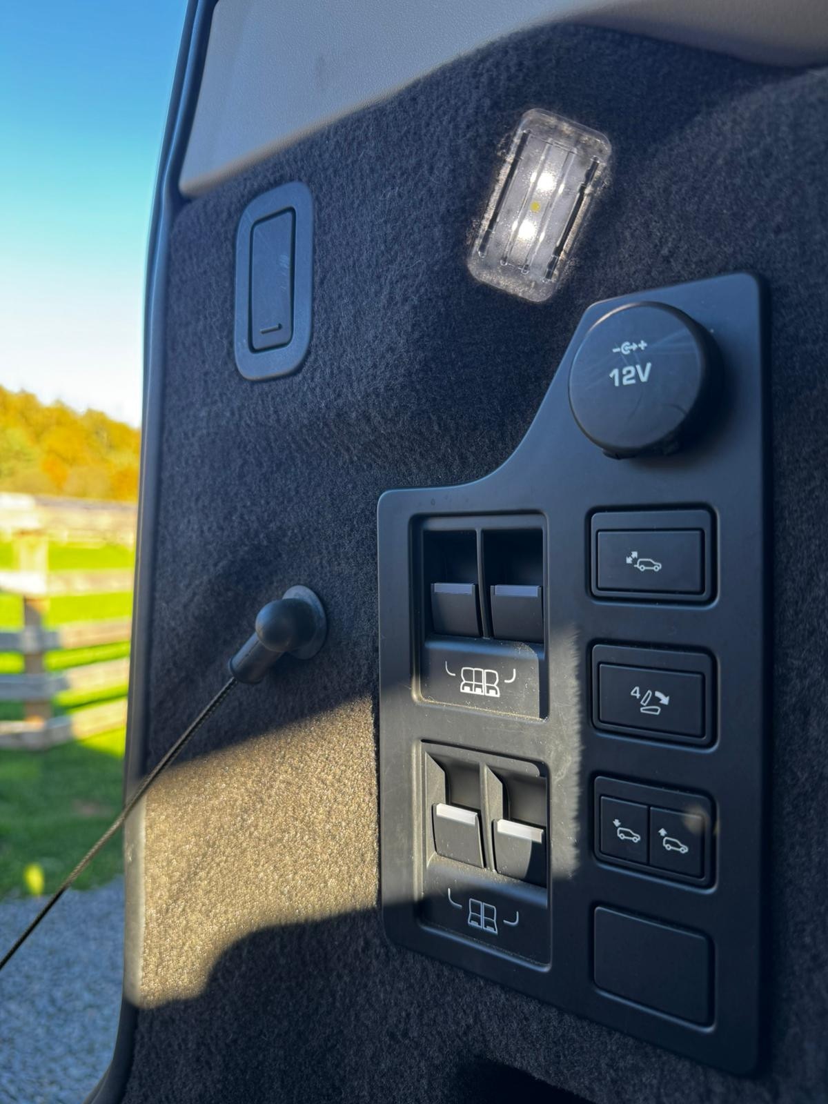 Used Land Rover Discovery 2017 for sale - 76198262: Photo 23