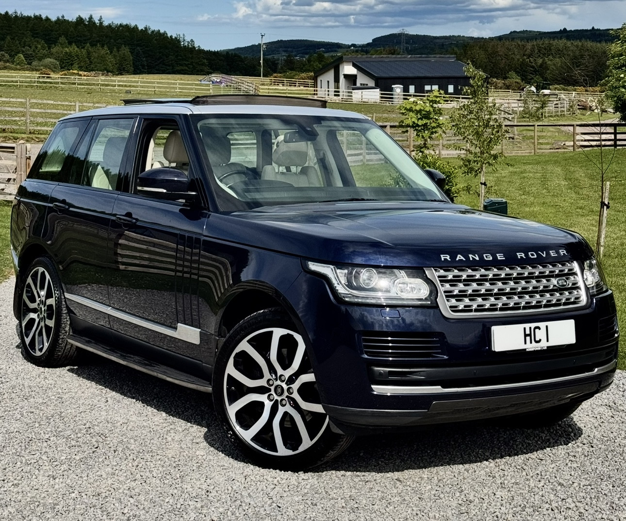 Used Land Rover Range Rover 2015 for sale - 76281323: Photo 1
