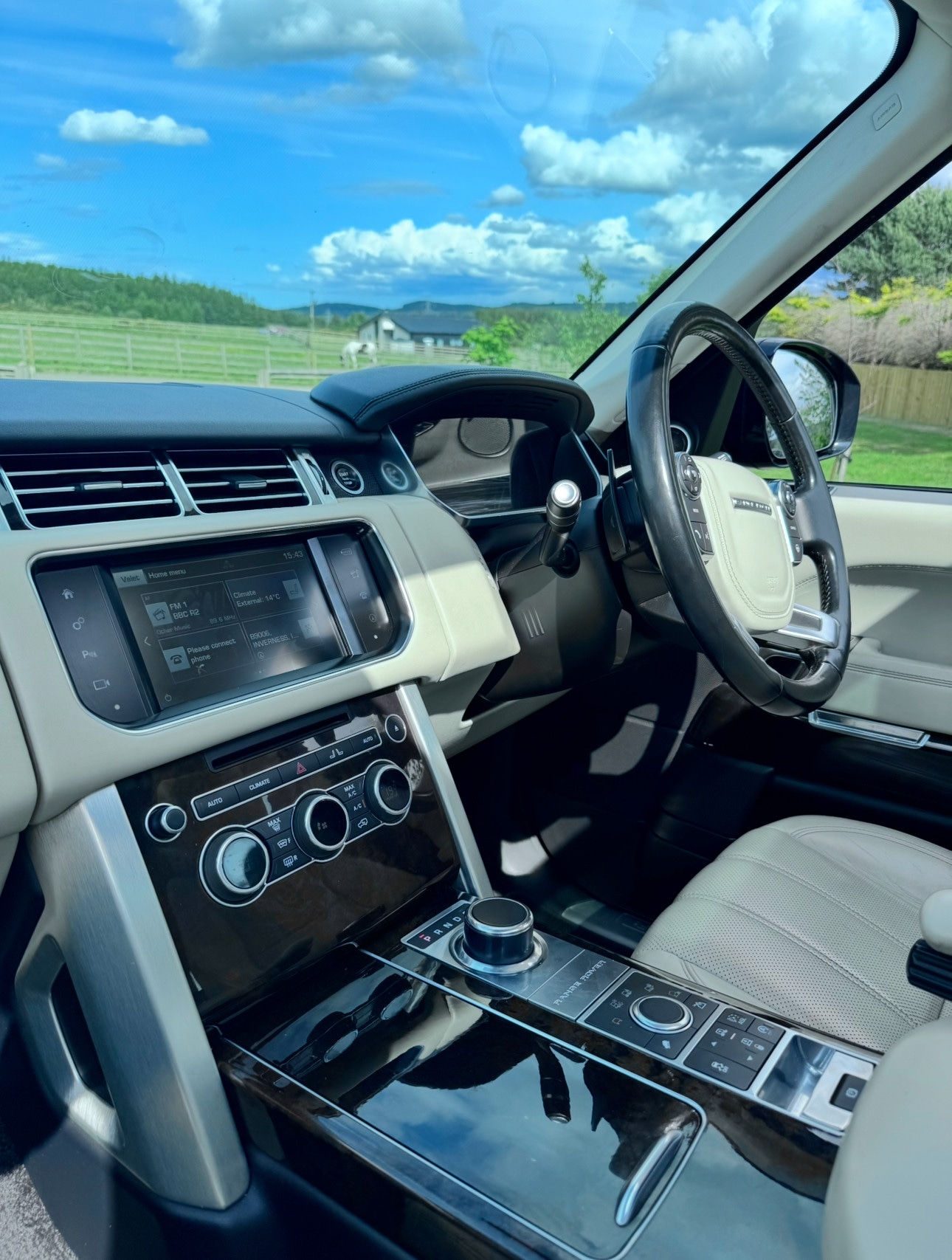 Used Land Rover Range Rover 2015 for sale - 76281323: Photo 16