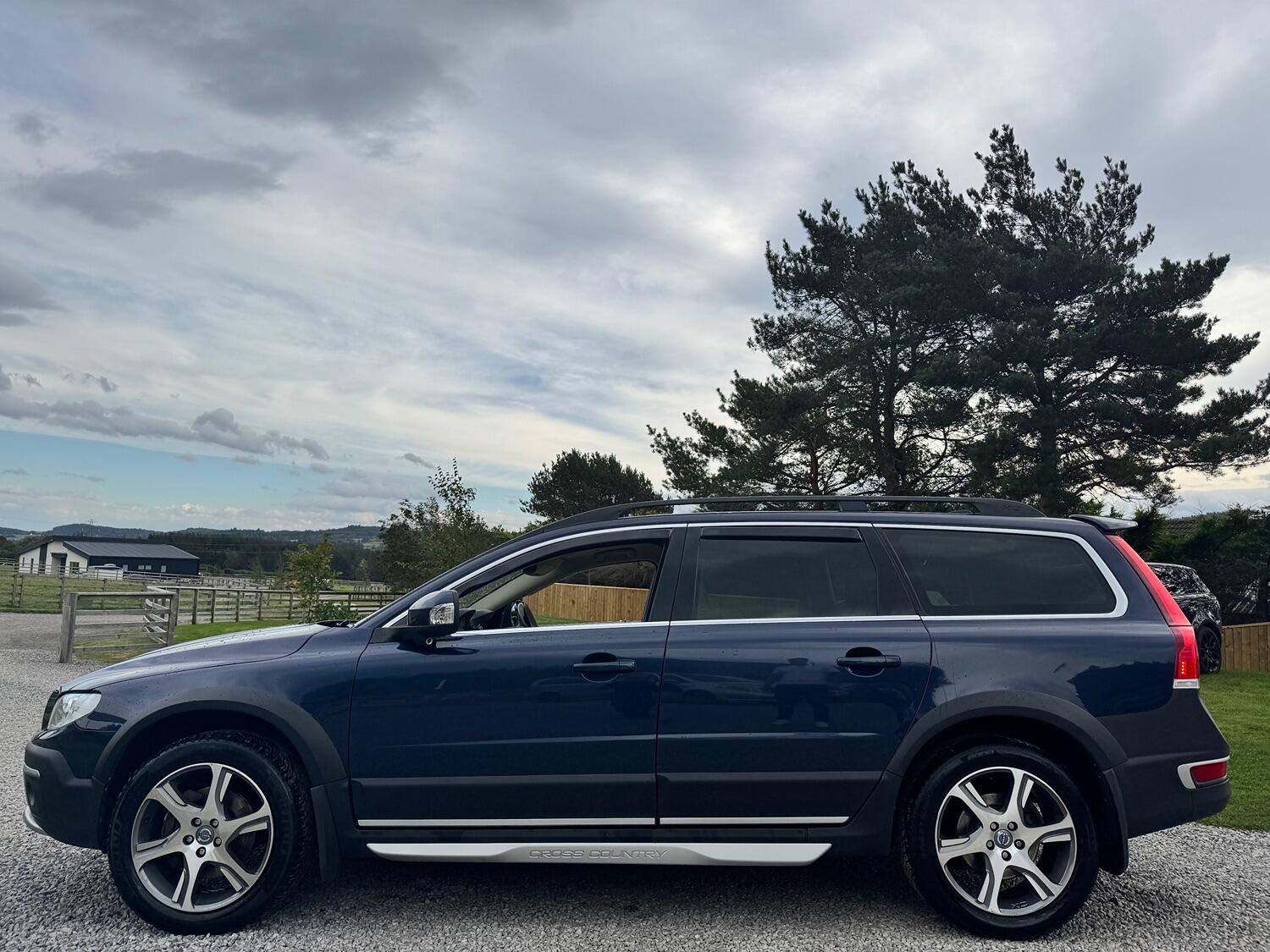 Used Volvo XC70 2014 for sale - 76098766: Photo 12