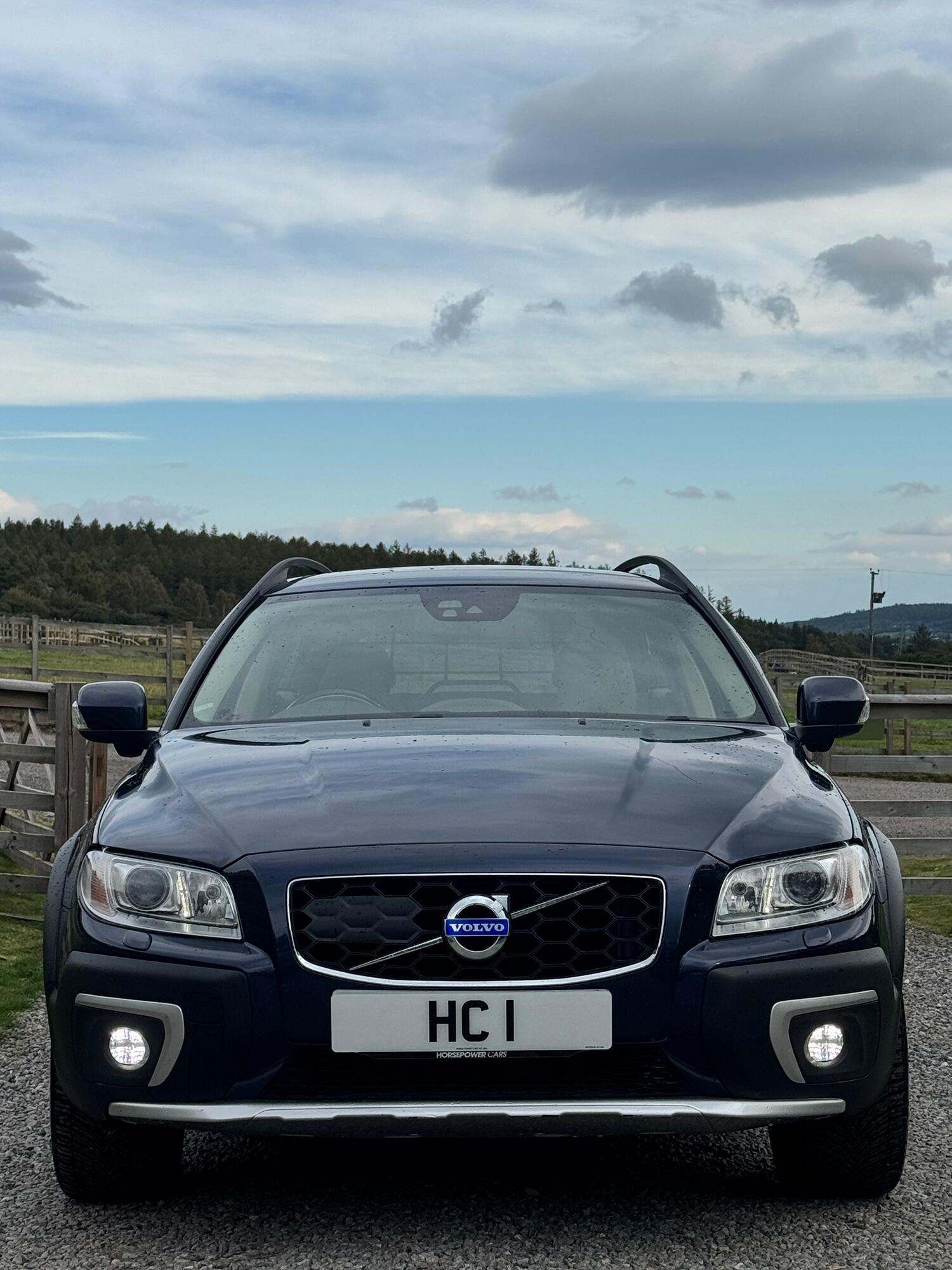 Used Volvo XC70 2014 for sale - 76098766: Photo 8