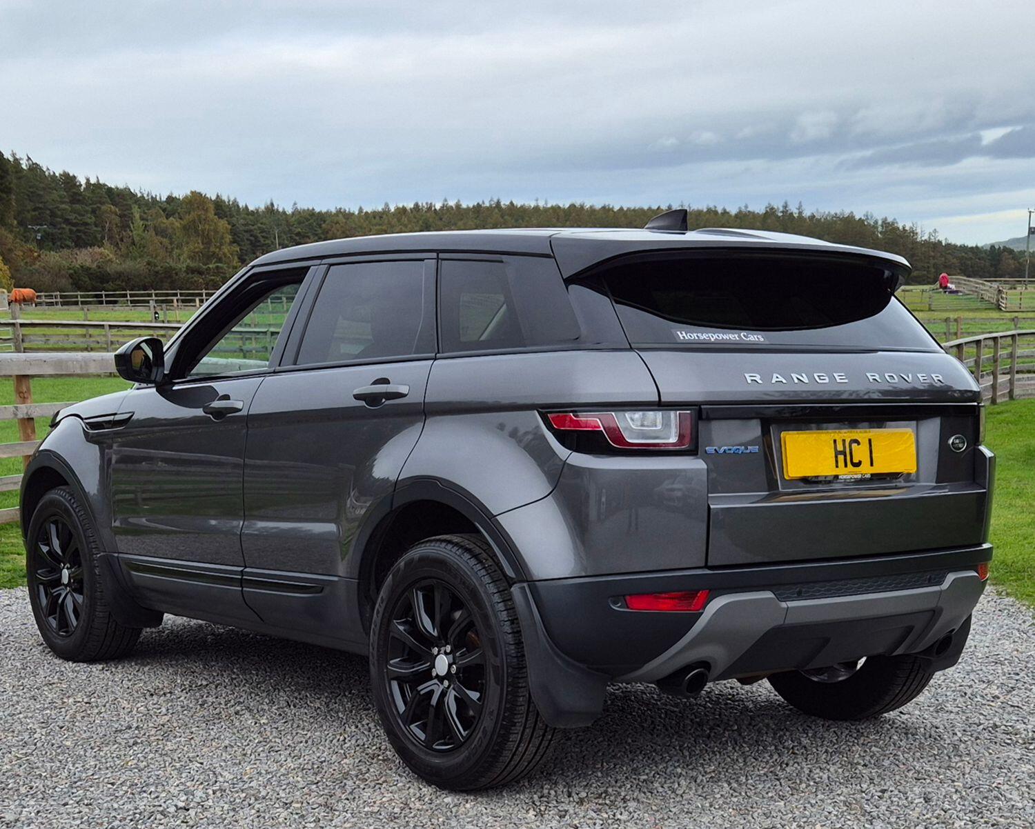 Used Land Rover Range Rover Evoque 2017 for sale - 76070436: Photo 2