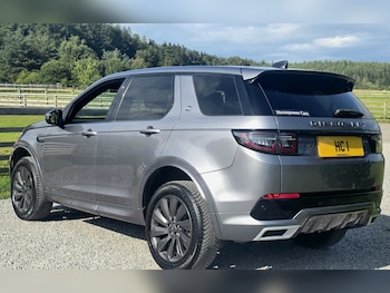 Used Land Rover Discovery Sport 2019 for sale - 79067341: Photo