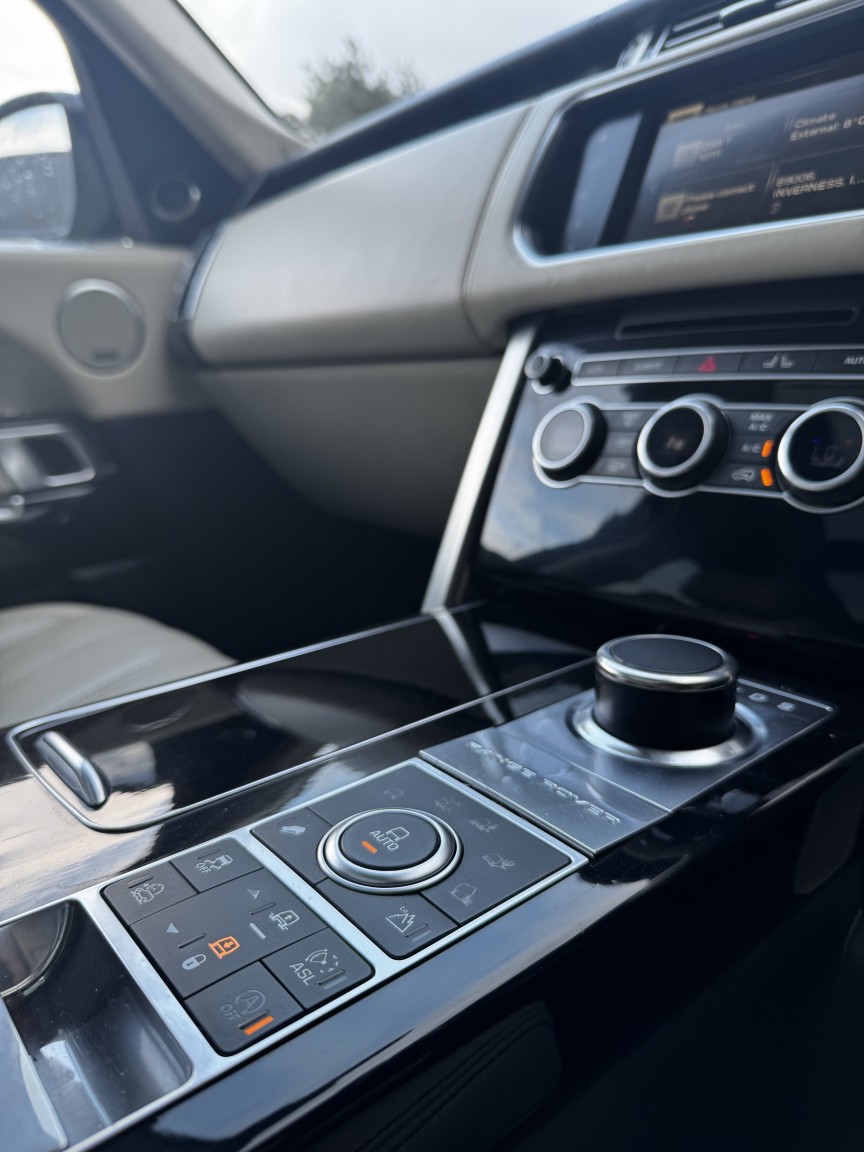 Used Land Rover Range Rover 2016 for sale - 77656231: Photo 12