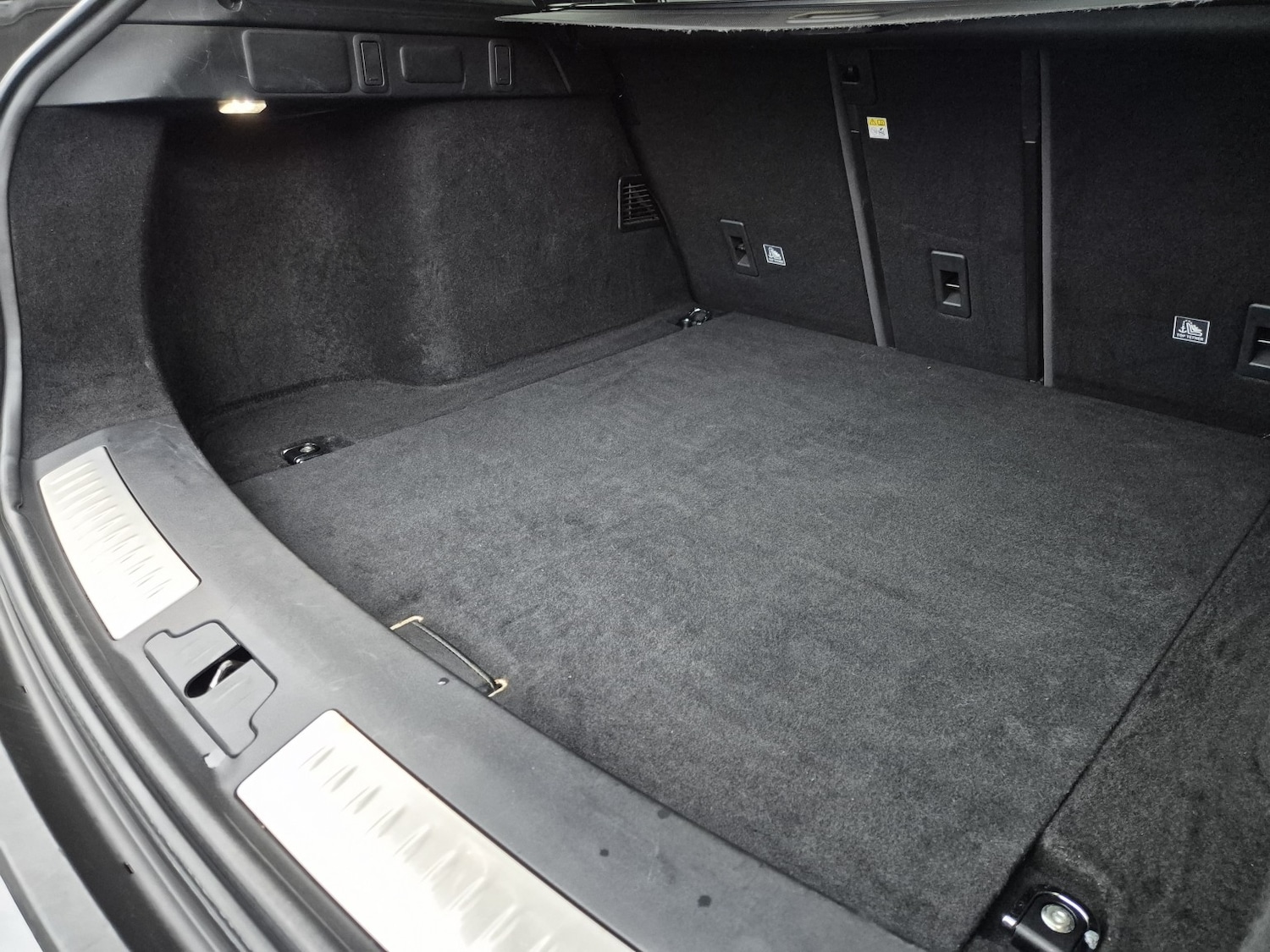 Used Land Rover Range Rover Velar 2019 for sale - 77303615: Photo 13