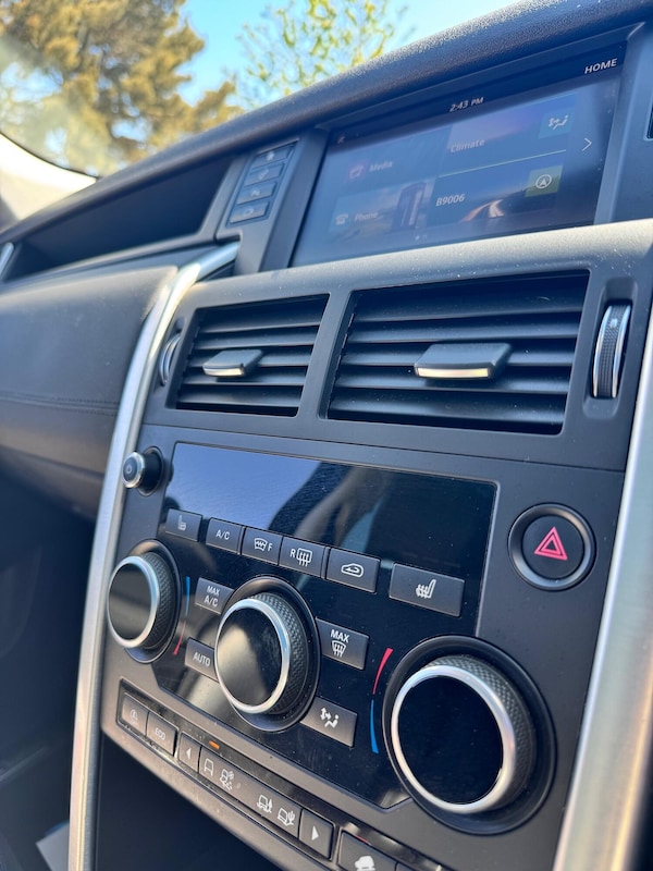 Used Land Rover Discovery Sport 2019 for sale - 74608591: Photo 21