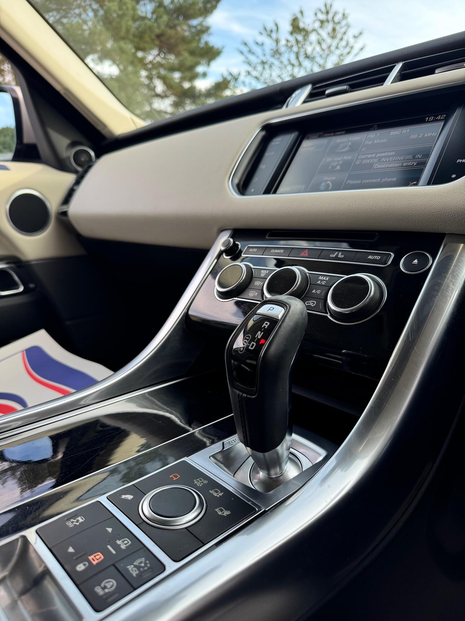 Used Land Rover Range Rover Sport 2015 for sale - 71431024: Photo 17