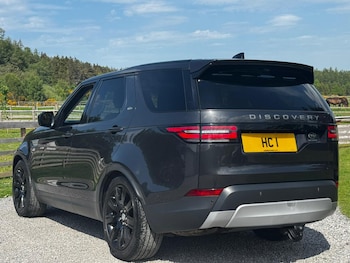 Used Land Rover Discovery 2018 for sale - 78841004: Photo