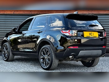 Used Land Rover Discovery Sport 2018 for sale - 78727114: Photo