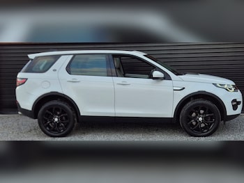 Used Land Rover Discovery Sport 2017 for sale - 76510914: Photo