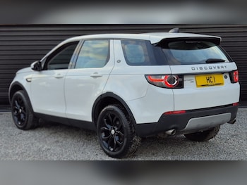Used Land Rover Discovery Sport 2017 for sale - 76510914: Photo