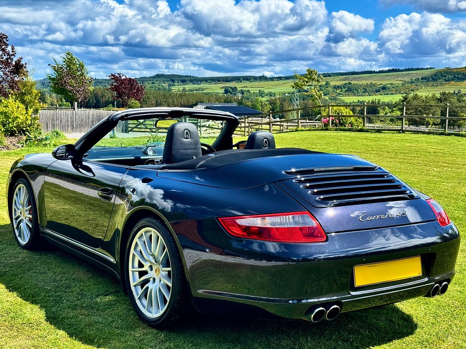 Used Porsche 911 2007 for sale - 76794360: Photo 2