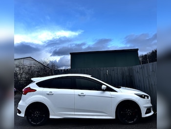 2016 - 2.0 TDCi ST-3 5-Door