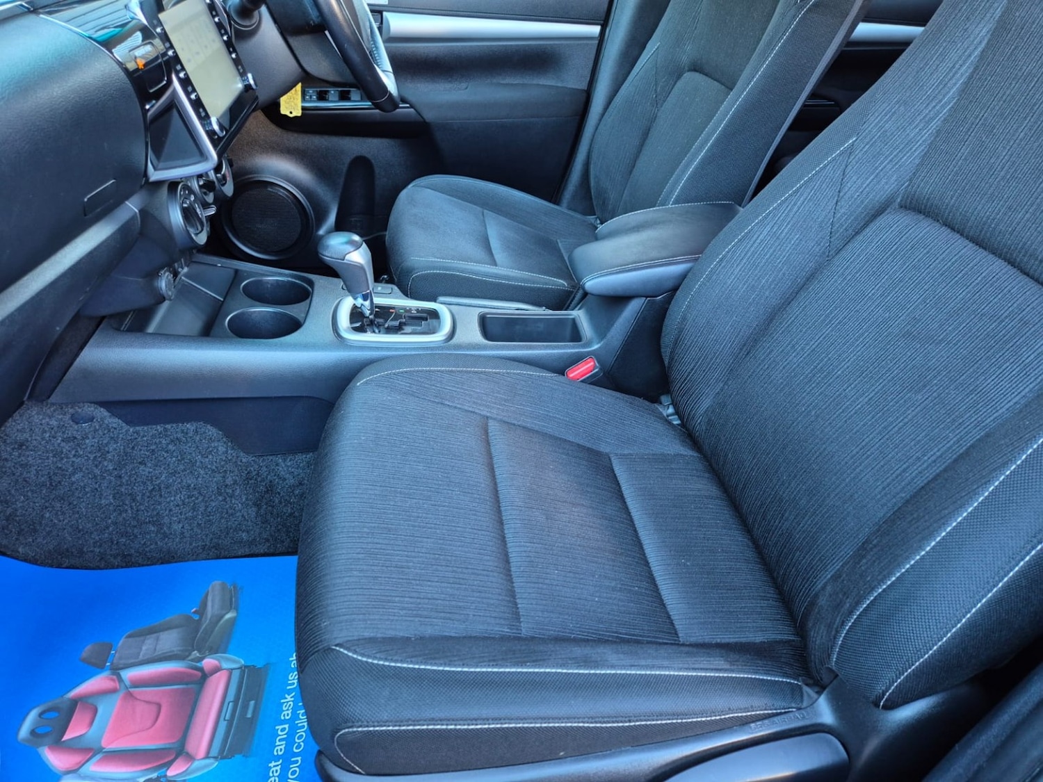 Used Toyota Hilux 2022 for sale - 76725646: Photo 11